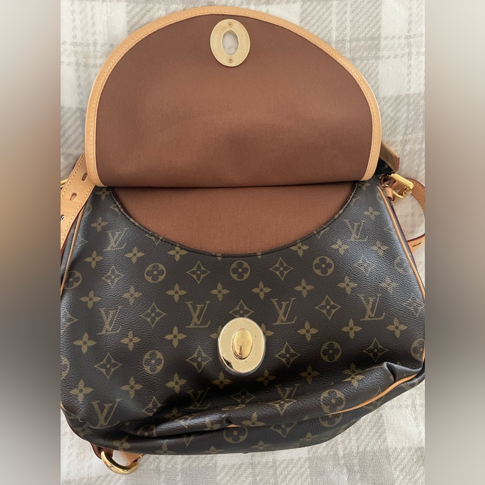 Authentic Louis Vuitton Tulum GM - Picture 2 of 7